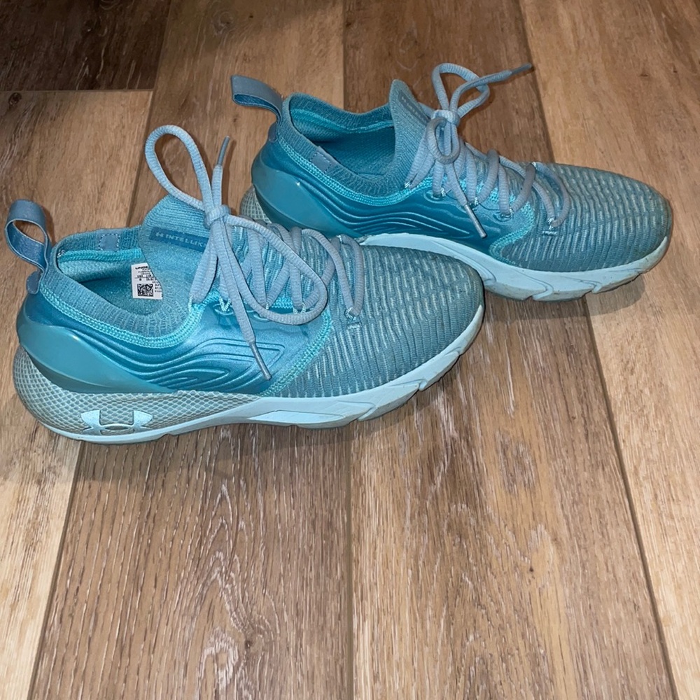 Underamour Hovr shoes